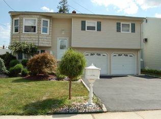 25 Virginia Ave, Carteret, NJ 07008