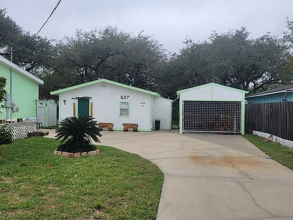 3rd image of 627 Steart St