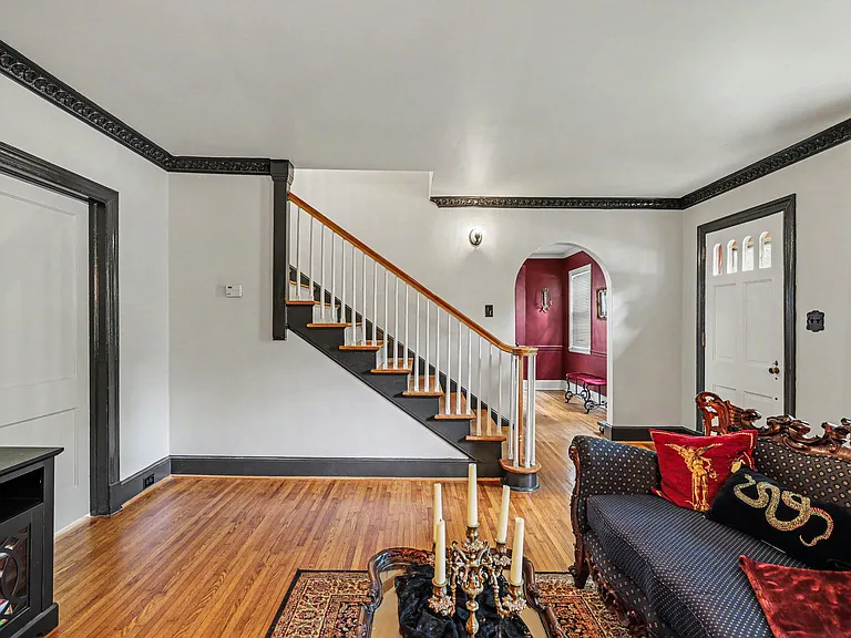 1208 Oakwood Ave — Photo 6