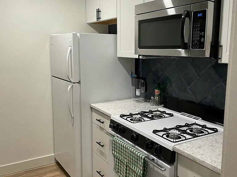 1415 N Ochoa St #A — Photo 8