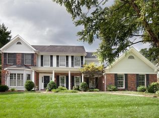 732 Rolfe Dr, Saint Louis, MO 63122