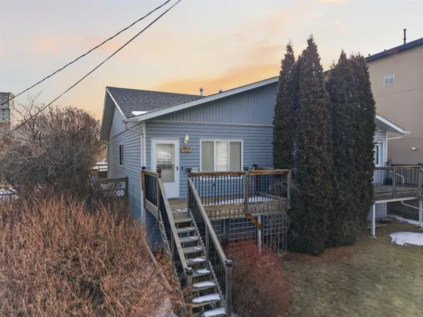 3621 W 51st Ave #B, Red Deer, AB T4N 4G3