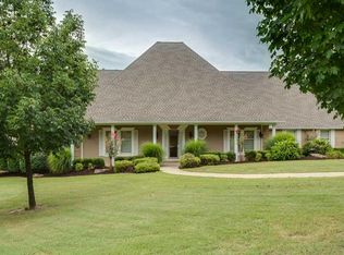 2976 Timber Ridge Dr, Springdale, AR 72762