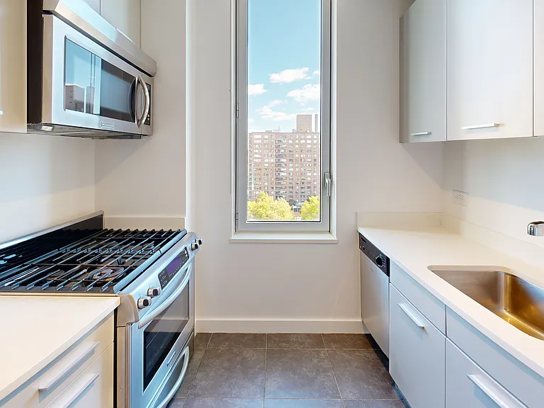 801 Amsterdam Ave #10H — Photo 1