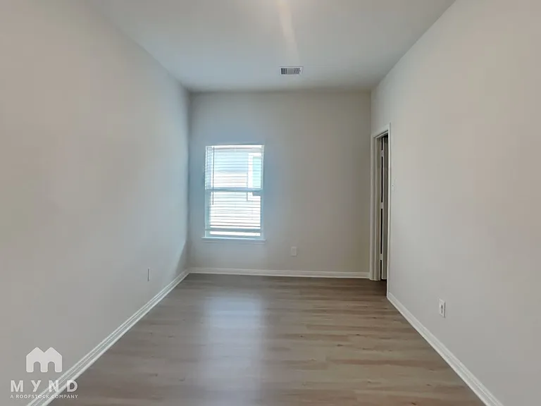 15635 Plum Brook Dr — Photo 13