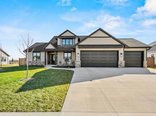 1937 Wizard Way, De Pere, WI 54115