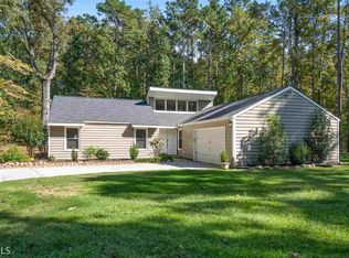 195 Morris Dr, Fayetteville, GA