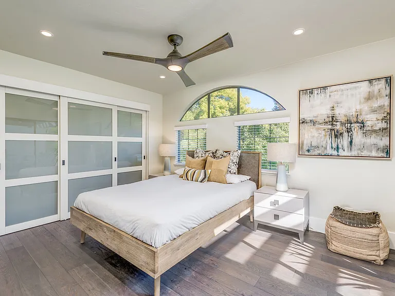Luxury Spaces — Photo 201