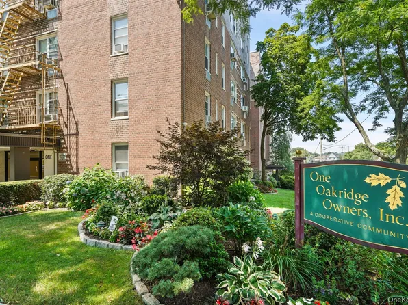 1 Oakridge Pl APT 4L, Eastchester, NY 10709