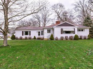 9989 E River Rd, Elyria, OH 44035