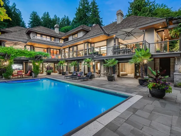2870 SW Marine Dr, Vancouver, BC V6N 3X9