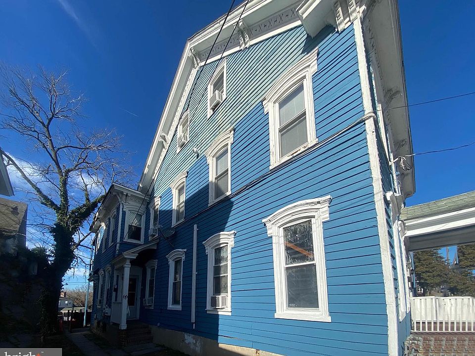 2nd image of 68 N Pearl St