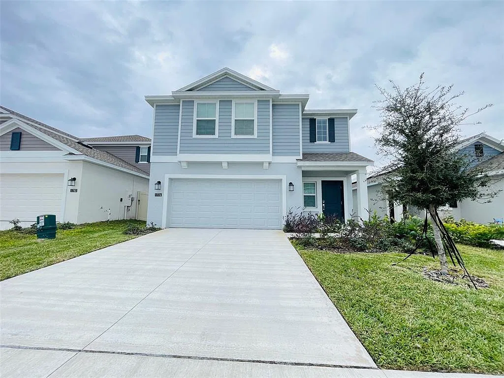 4 bed, 2.5 bath, 1932 sqft, $2,250 — Photo 1