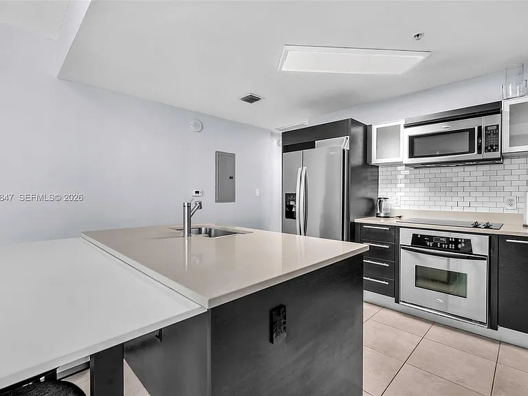 1900 N Bayshore Dr #3610 — Photo 13