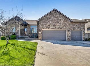 1431 E Summerlyn Dr, Derby, KS 67037