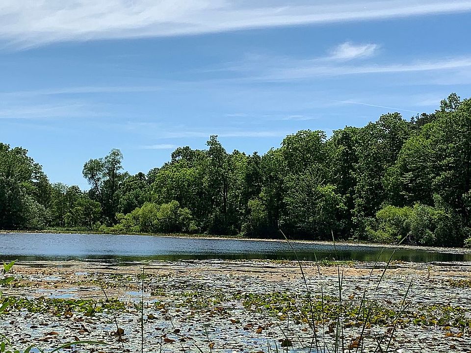 1st image of 5018 Twin Lakes Ct