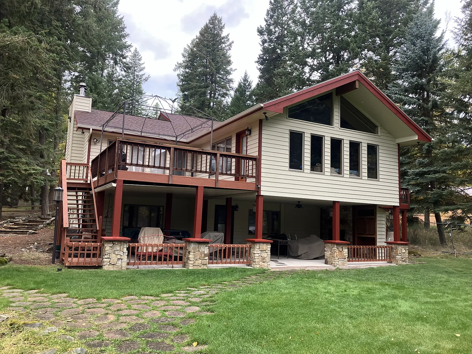 3 bed, 2891 sqft, $3,300 — Photo 4