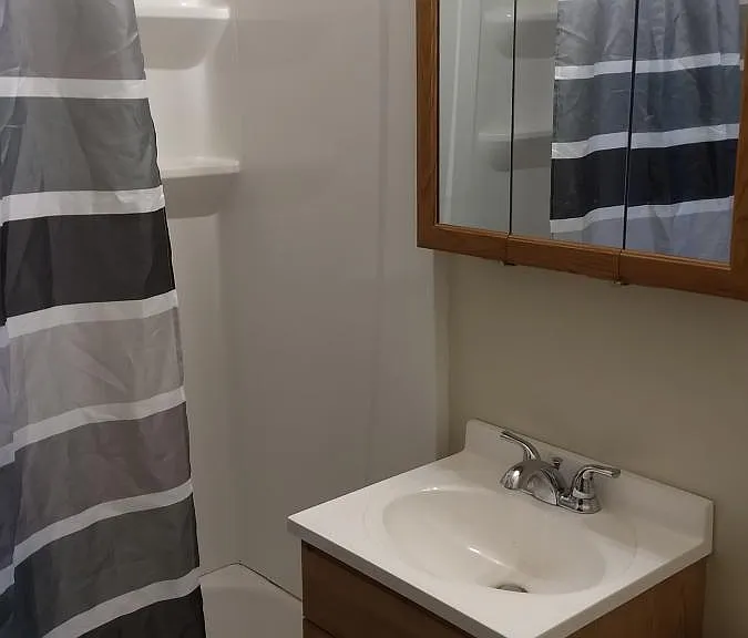 117 Vernon Ave #1 — Photo 1