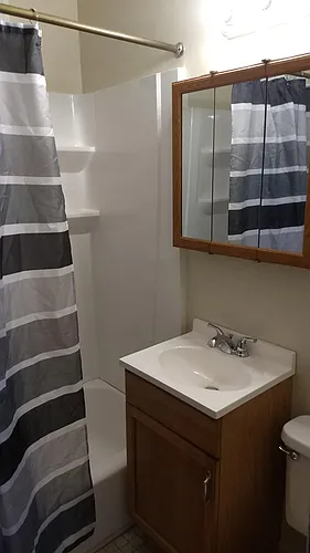 117 Vernon Ave #1 Photo 1