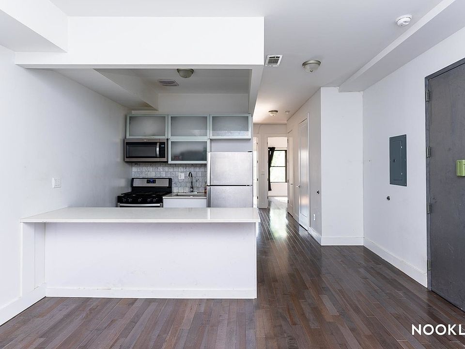 1st image of 264 Saratoga Ave #2M