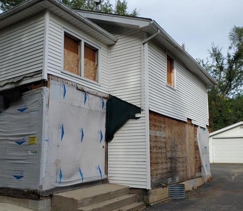 1st image of 2216 Welworth Ave