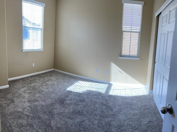 2712 Waldorf Ln, Fairfield, CA 94533
