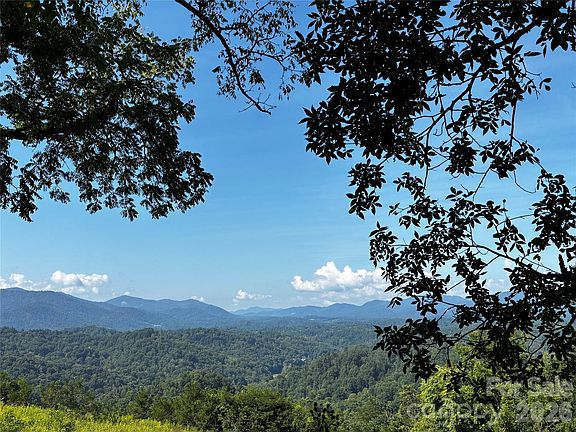4th image of 9 Sunset Mountain Rd