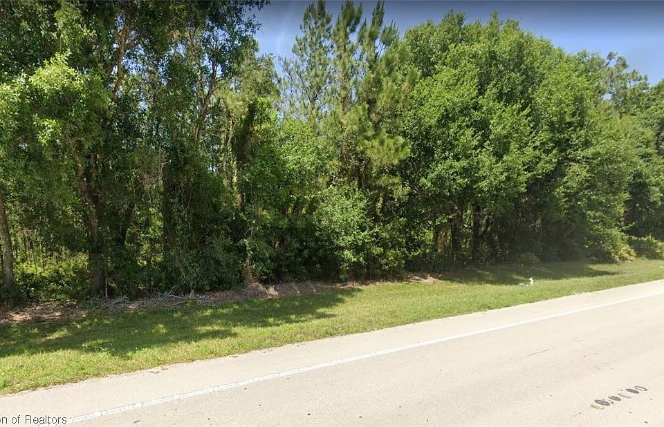 2nd image of 3184 State Road 64 Rd W