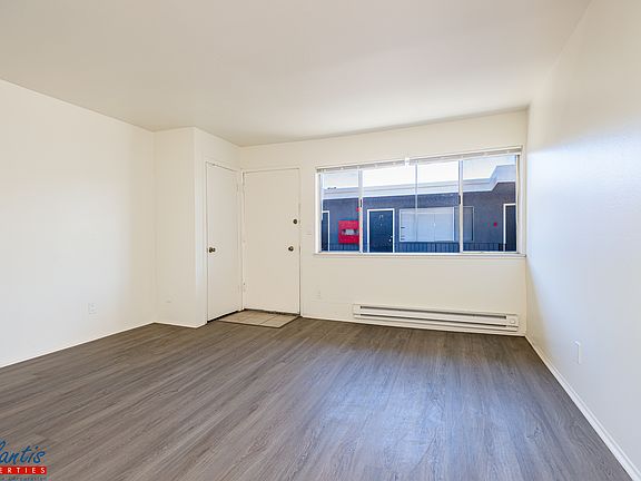 2nd image of 439 S 4th St #21
