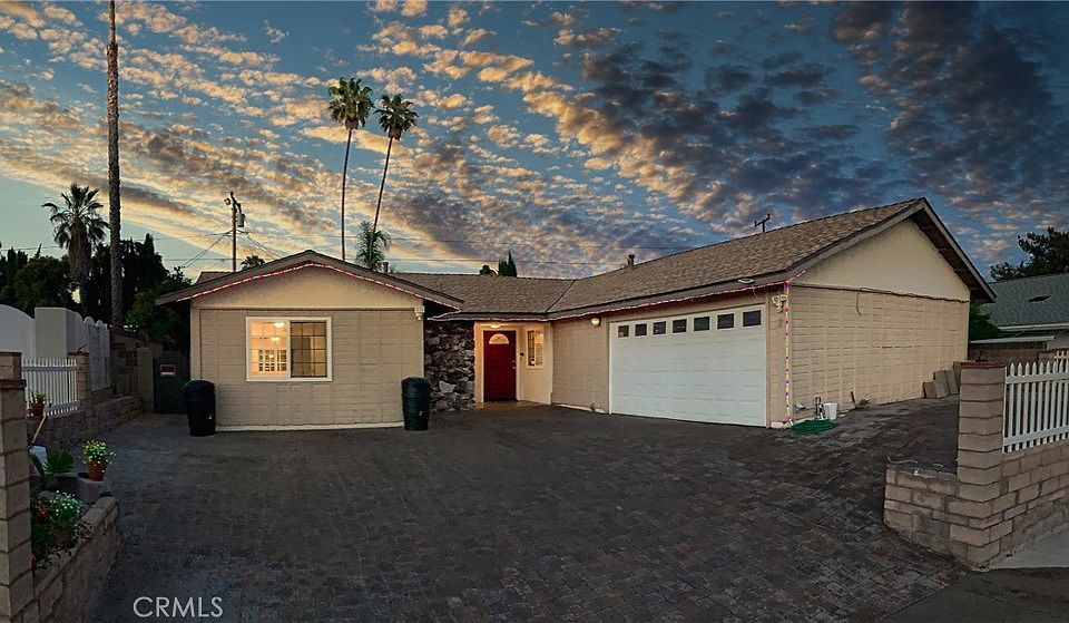 1st image of 26125 Hatmor Dr