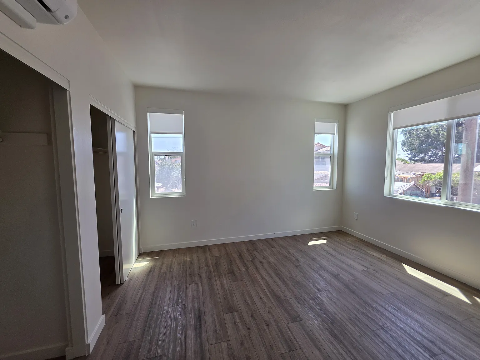 2 bed, 1140 sqft, $2,995 — Photo 3