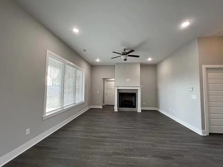 6051 W Mecklin St — Photo 6
