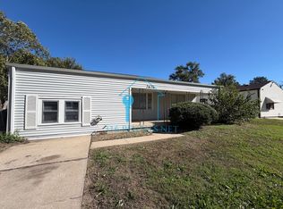 2626 N Volutsia Ave, Wichita, KS 67219