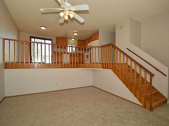 3rd image of 2625 E 33rd Ave