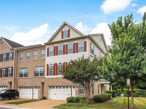 2nd image of 408 Siena Ln