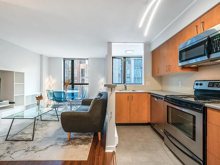 1295 Richards St #311 — Photo 5