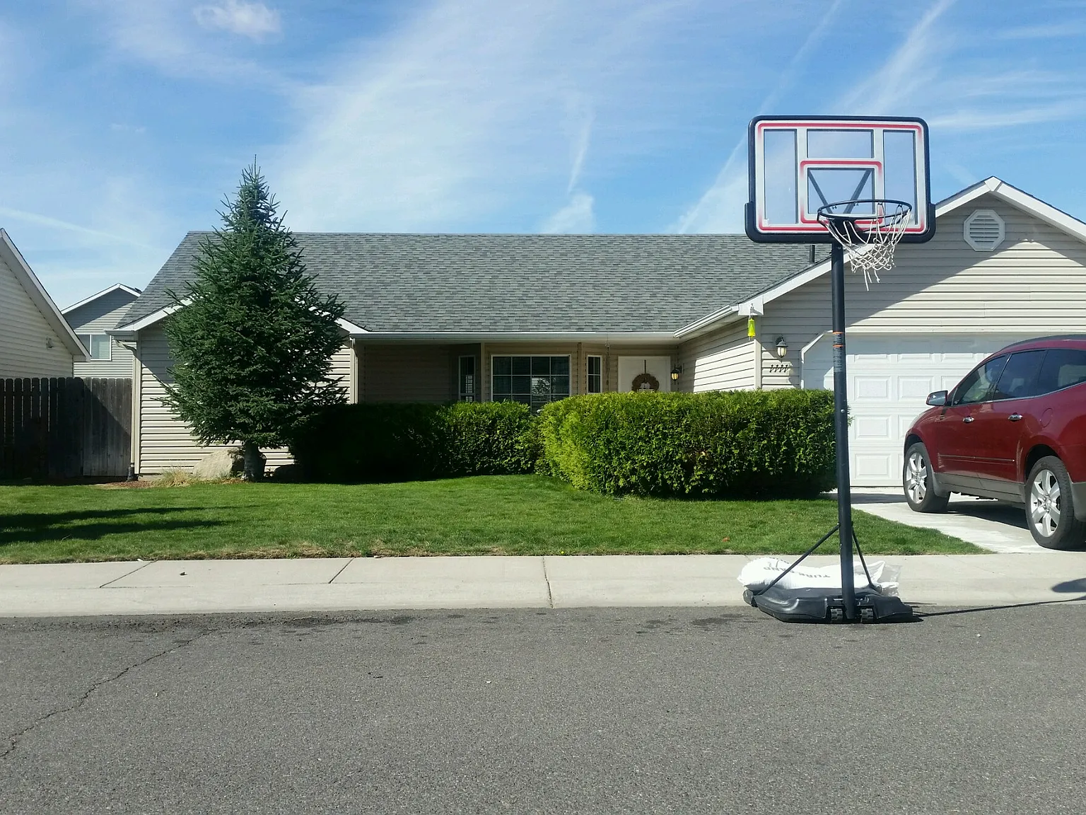 4 bed, 1440 sqft, $1,995 — Photo 1