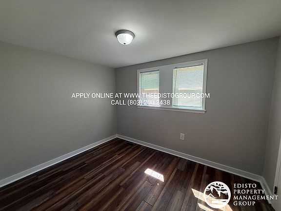4th image of 208 Kennerly Rd