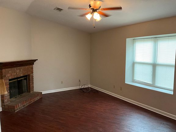 2nd image of 2315 Brynmahr Dr Ste B
