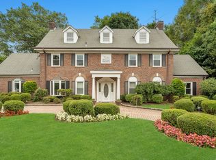 110 Overhill Rd, Bronxville, NY 10708