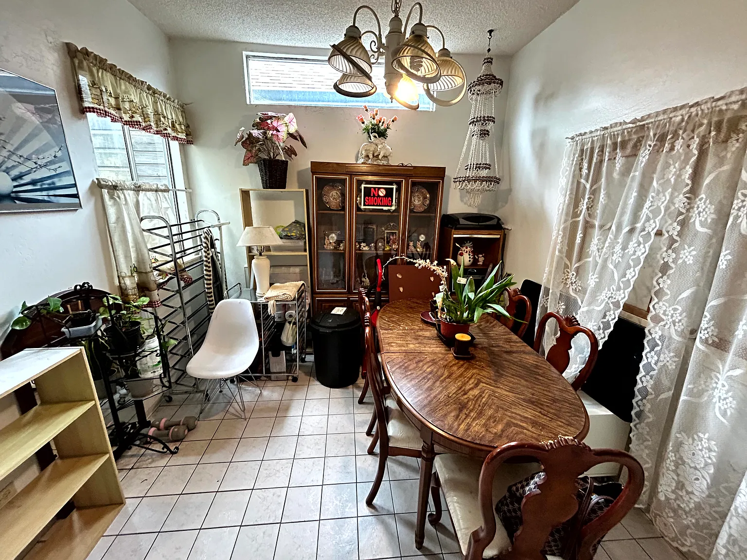3 bed, 968 sqft, $1,150 — Photo 2