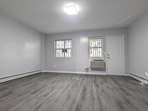 4th image of 344 Thomas S Boyland St #1