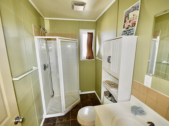 5th image of 270 Range Road 102 #57201