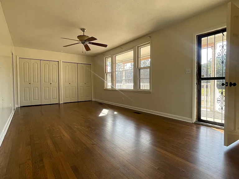 1259 Browns Ferry Rd — Photo 3