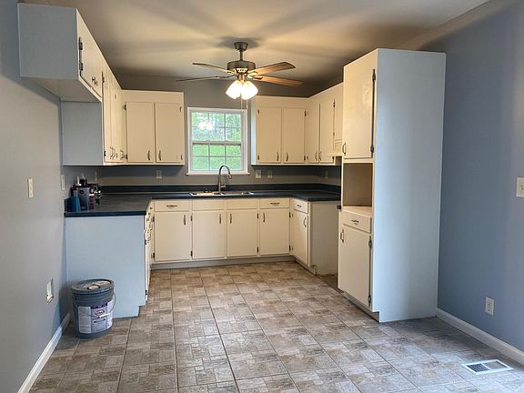 APPLIANCE WILL BE INSTALLED PRIOR TO MOVE-IN