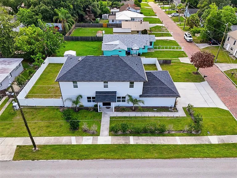 2075 Jewell Ave — Photo 43