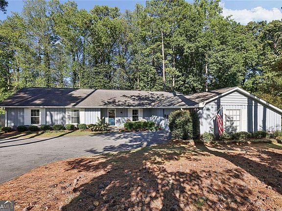 2nd image of 2862 Dunnington Cir