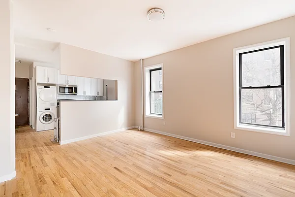 Rented by Compass | media 9