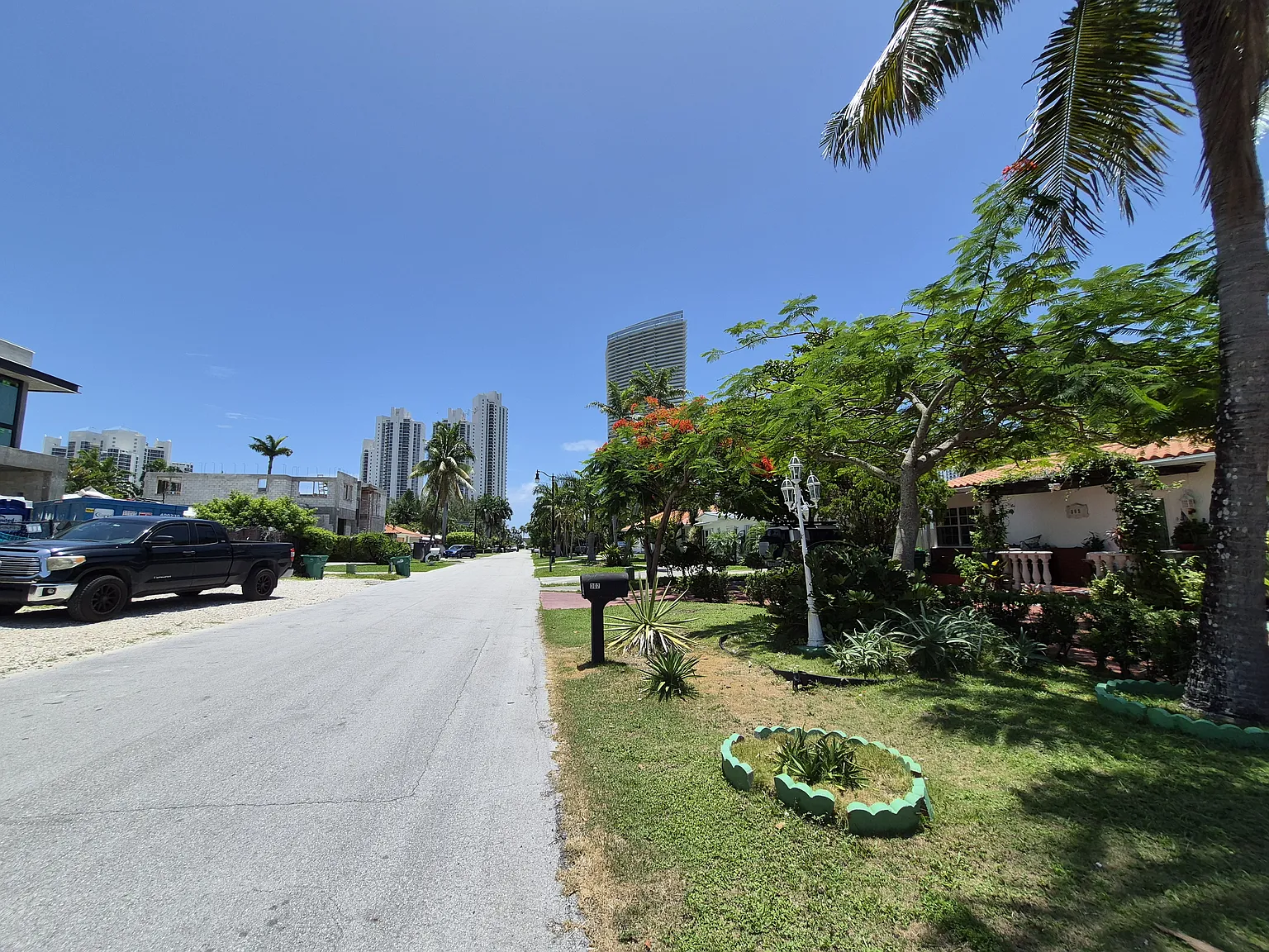 1 bed, $1,680 — Photo 2