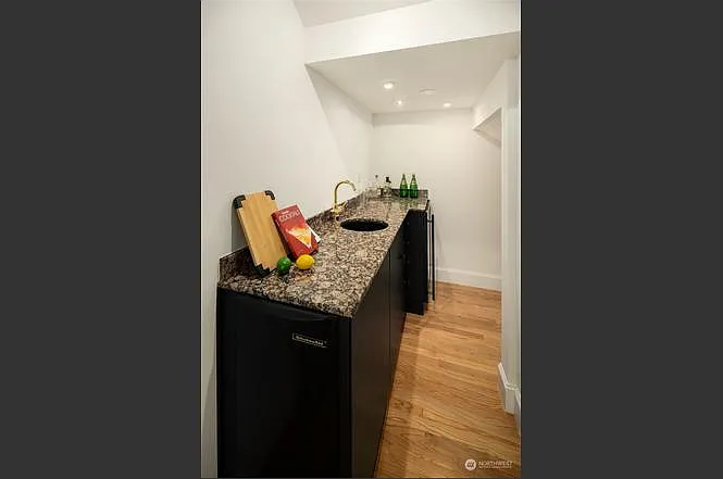 13623 NE 32nd Pl — Photo 27